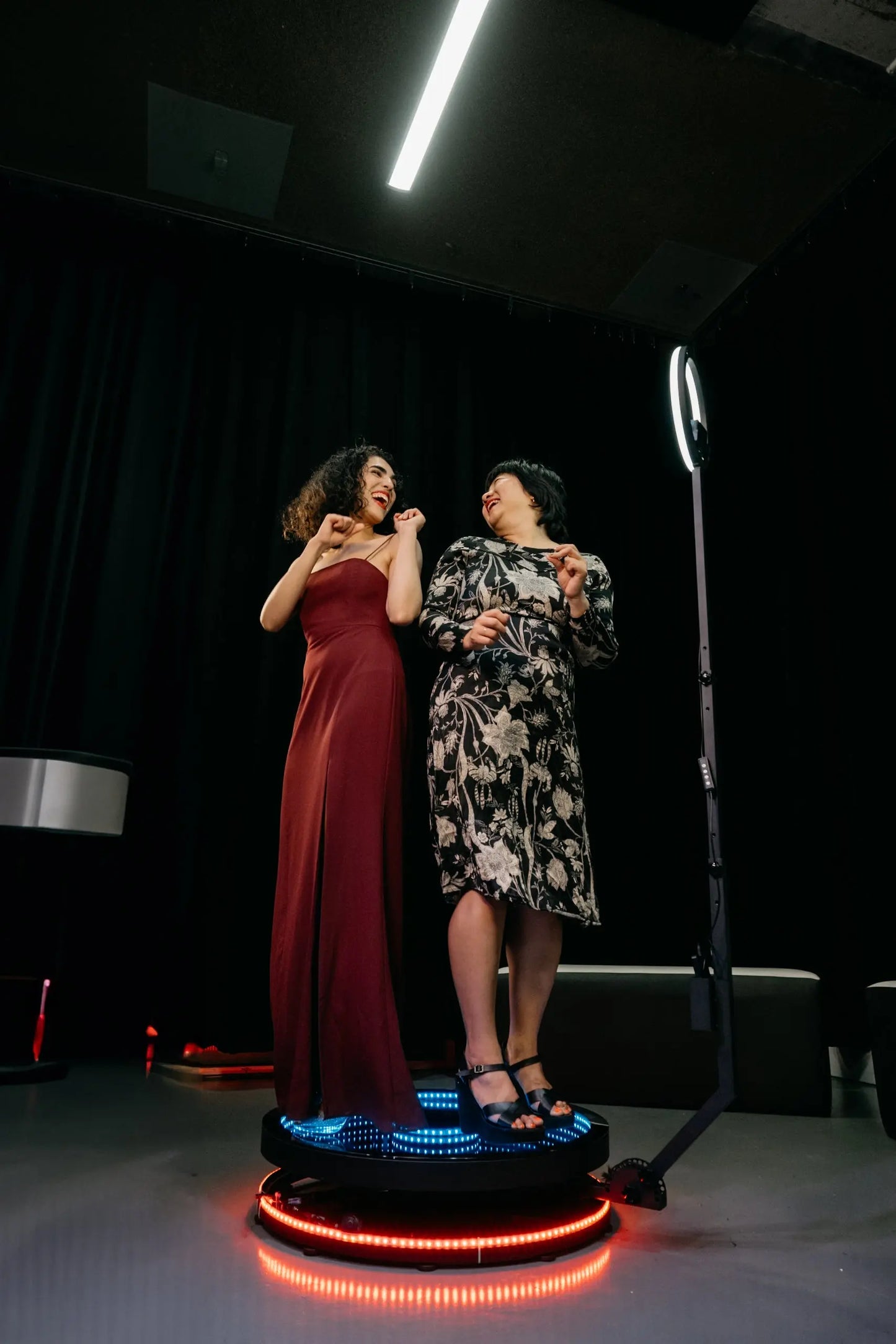 360 Photobooth with Infinity Mirror Photobooth Platform and LED lighting